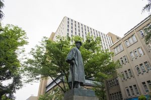 早稲田大学の中で受かりやすい簡単な学部、穴場